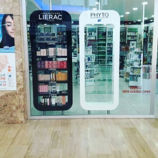 Ürün Teşhir Standı