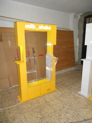 ÜRÜN TEŞHİR STANDLARI 46