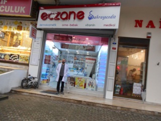 Eczane Dekorasyonu 27